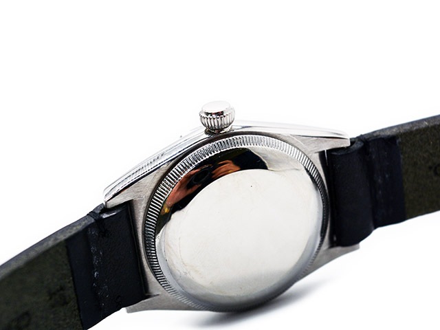 ��BILTBUCK by ATTRACTIONS/�ӥ�ȥХå��Х����ȥ饯����󥺡ۡ�Gal Emboss Strap Wristwatch��ROUNDBUCK��/���륨��ܥ����ȥ�åץꥹ�ȥ����å��ɥ饦��ɥХå��ɡ�(Silver Dial/985)