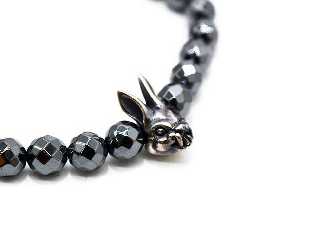 ��MAD CULT/�ޥåɥ���ȡۡ�Evil Rabbit Stone Bracelet��Cut Hematite��/�����ӥ��ӥåȥ��ȡ���֥쥹��åȡɥ��åȥإޥ����ȡɡ�(SB-22)