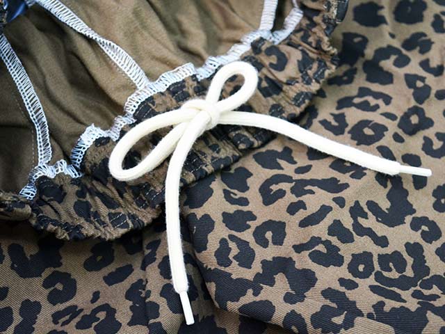 ��2����FLUTTER/�ե�å�����2025AW��The Holiday-Comfy fit-Cotton Twill Leopard Easy Pants/���ۥ�ǡ�����ե����ե��åȥ��åȥ�ĥ���쥪�ѡ��ɥ��������ѥ�ġ�(FL25-PT006)