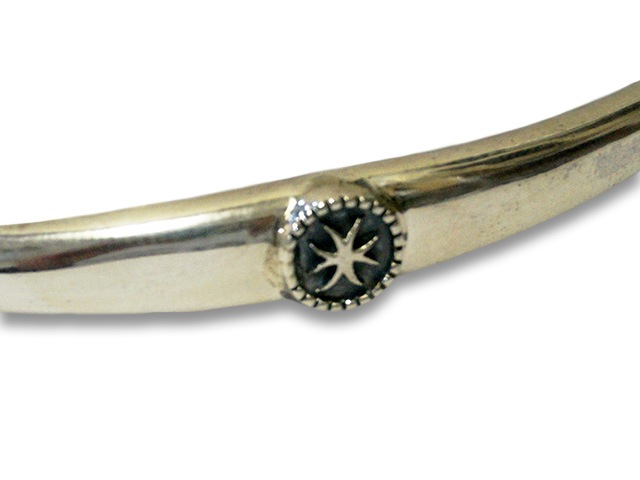 HWZN BROSS/ϥ֥ۡThunder Bangle/Х󥰥(Silver925)<br><br>(ۥ륺ѥ/ᥫ/ϡ졼/ۥåȥå/WOLF PACK/եѥå/꡼/ץ쥼)