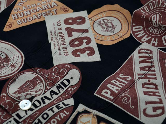 ��BY GLADHAND/�Х�����åɥϥ�ɡ�2025SS��Luggage Label L/S Shirts/�饲�å��졼�٥���󥰥��꡼�֥���ġ�(BYGH5105)
