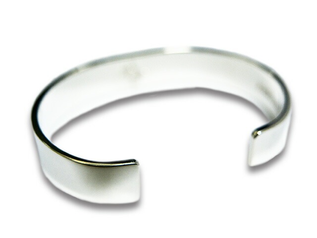 ��FIRST ARROW's/�ե������ȥ��������ۡ�Flat Hammered 12mm Plane Bungle with Turquoise/�����������դ�ʿ��12mm�ץ졼��Х󥰥��(BR-003)