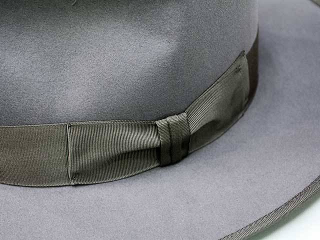 ��2����UNCHANGING LOVE/��������󥸥󥰥�֡�2026SS��Beaver Hat��John You��/�ӡ��С��ϥåȡɥ����桼�ɡ�(26SS-UCL-006)