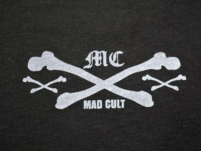 ��2����MAD CULT/�ޥåɥ���ȡۡ�GROSS Big Silhouette Tee/�������ӥå����륨�å�Tee��(AW-16/AW-17)