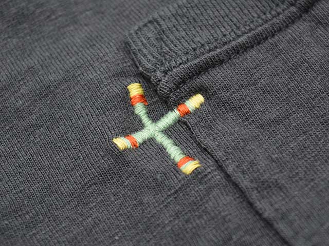 ��4����TWO MOON/�ȥ����ࡼ��ۡ�16/-Raffy yarn Cotton Cross Embroidered Pocket Tee/16/-��ե����䡼�󥳥åȥ󥯥�������֥��������ɥݥ��å�Tee��(20272)
