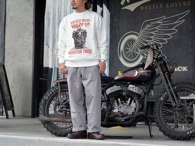 ��2����MONSTOR TIMES/��󥹥ȥ������ॺ��2025AW��MONSTOR GREETING SWEAT SHIRTS��WHO ELSE WOULD WANT TO?��/��󥹥ȥ����꡼�ƥ��󥰥������åȥ���ġ�(25AW-MT-005)