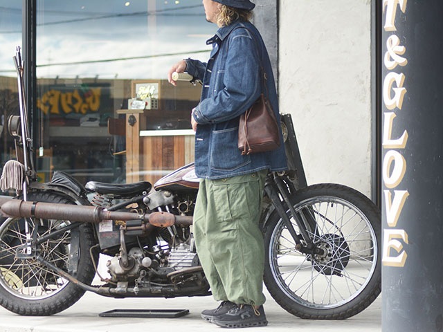 全2色【vasco/ヴァスコ】「Leather Wander Purse Bag”Small”/レザー