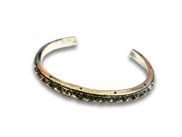 SKULL FLIGHT/スカルフライト】「Pyramid Studs Bangle/ピラミッド