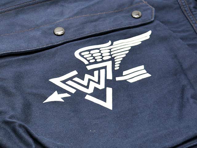 ��FREE WHEELERS/�ե꡼�ۥ����顼����2026SS��SPEED ENGINEER SLEEVELESS COAT��GILMORE OIL COMPANY 1932 AIR RACERS��/���ԡ��ɥ��󥸥˥����꡼�֥쥹�����ȡɥ���⥢�����륫��ѥˡ�1932�����졼�����ɡ�(2621008)