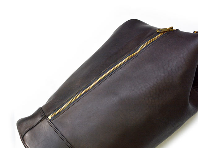 全2色【vasco/ヴァスコ】「Leather Duffle Bag/レザーダッフルバッグ