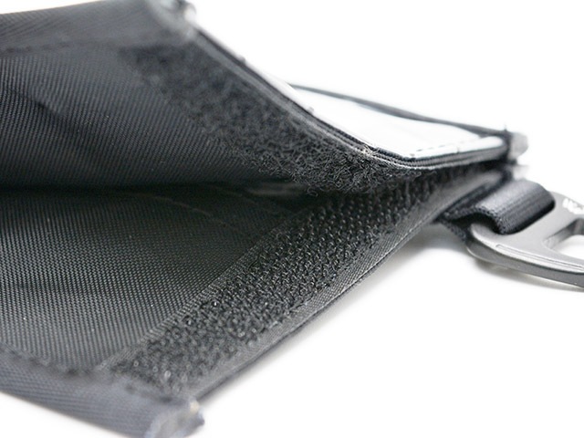 ��3����COMFY OUTDOOR GARMENT/����ե��������ȥɥ��������ȡ�2023FW��Coin Case Smooth Nylon/�����󥱡������ࡼ���ʥ������(CMF2302-AC26)(CMF/���ᥫ��/�����ȥɥ�/�л�/������/�ϡ��졼/�ۥåȥ��å�/WOLF PACK/����եѥå�)