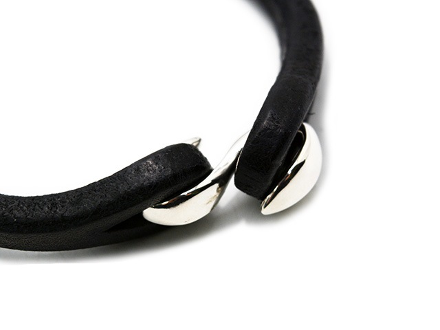 ��2����CRAMP by ��Ƿü���Ź/������ �Х� �����Υϥ����󥫥�ƥ�ۡ�Leather Single Wrap S-Kan Plain Bracelet/�쥶�����󥰥��å�S����ץ졼��֥쥹��åȡ�(Cr-301)