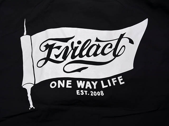 3EVILACT/֥륢ȡ2025AWFlag Wind Breaker/եåɥ֥졼(EA25-ACT2-J01)