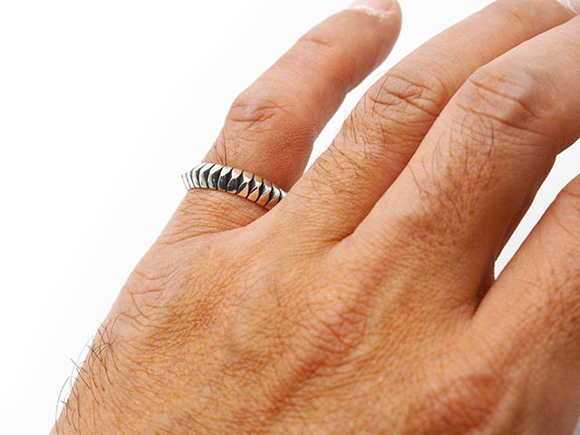 ��BILTBUCK by ATTRACTIONS/�ӥ�ȥХå��Х����ȥ饯����󥺡ۡ�Jagged Native Ring/���㥲�åɥͥ��ƥ��֥�󥰡�(BS0003)