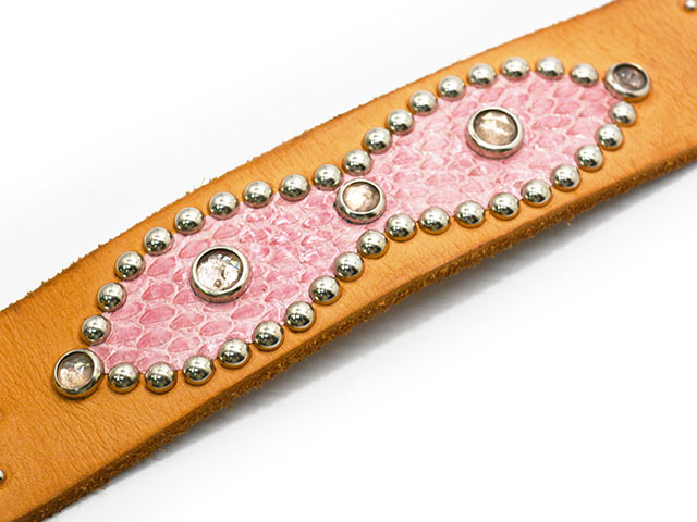 ��HTC(Hollywood Trading Company)/�������ƥ�������(�ϥꥦ�åɥȥ졼�ǥ��󥰥���ѥˡ�)�ۡ�Leather Studs Belt"Overlay Peanuts Snake��/�쥶�������å��٥�ȡɥ����С��쥤�ԡ��ʥåĥ��͡����ɡ�