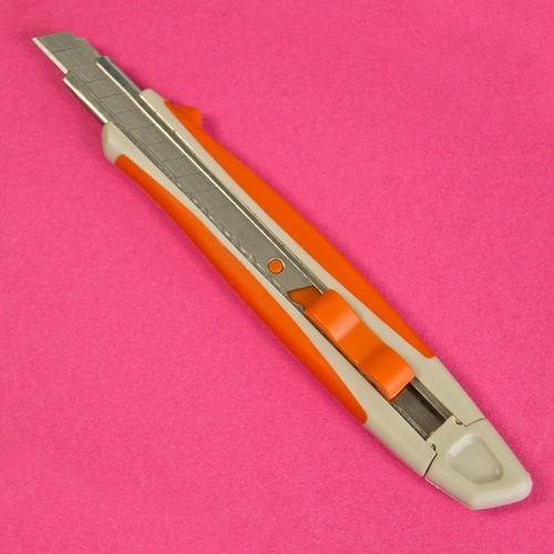 202E/Tonic Studios/�ȥ˥å�����������/����եȥġ���/9MM KUSHGRIP CRAFT KNIFE/����եȥ��å��� 9mm
