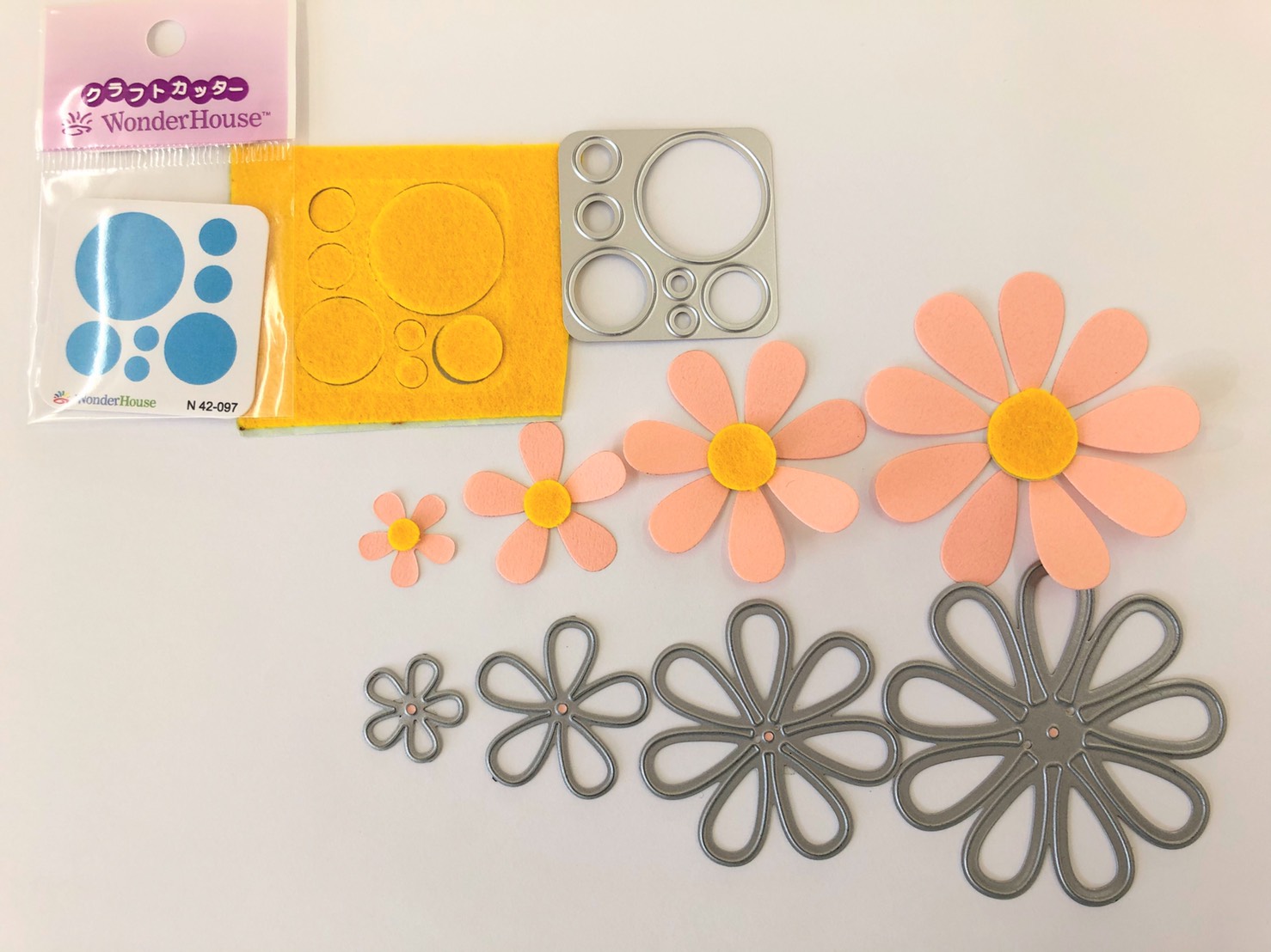 N57-018/WonderHouse/�������ϥ���/������ȴ����/circles �� ���å�
