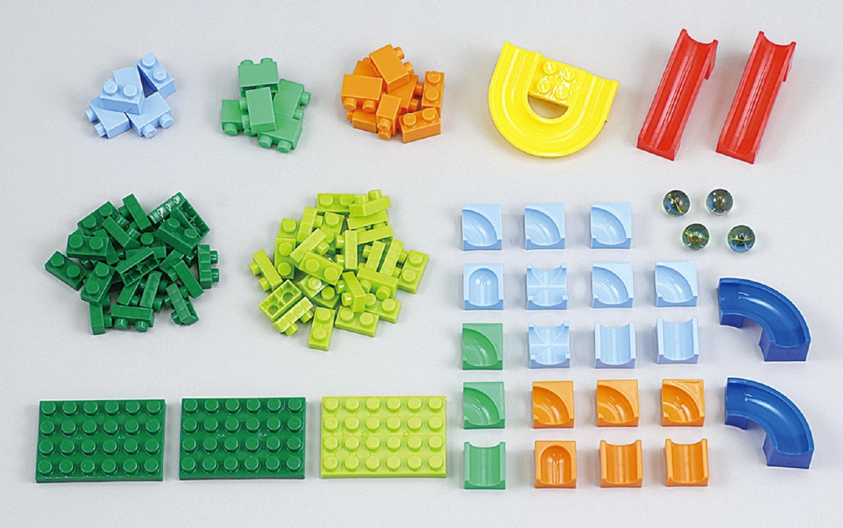 ころころ ころころくみかえスライダー たっぷりセット | CATALOG | Hape