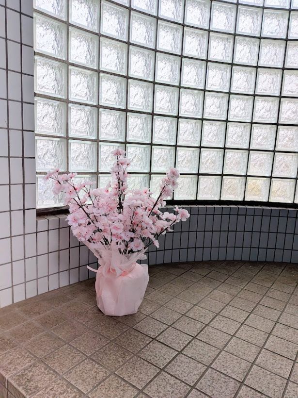 造花　　桜ポット　ボリュウム満点　大量受注可　店舗装飾　イベント会場　パチンコ店様用　ショッピングモール