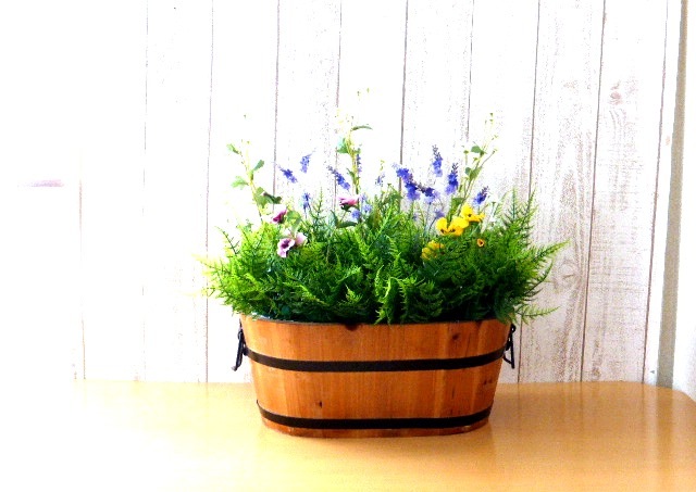 あれ？冬なのに満開？ミックスフラワーグリーンプランター　【送料無料】【触媒加工品】【防菌・防カビ・抗ウイルス・消臭】【送料無料7980円】【幅50センチ】【野外対応】【送料無料】