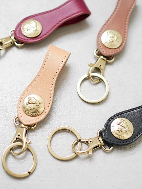 ◇【国内正規販売店】 IL BISONTE(イルビゾンテ)【ニューコンチョ ディテール コレクション】コンチョボタンキーリング [54212309550]