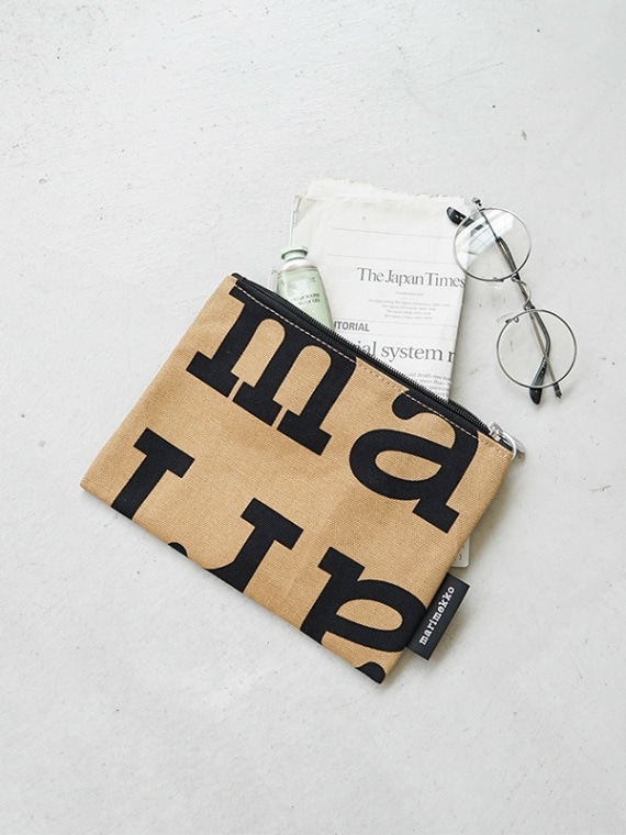 【国内正規販売店】 marimekko(マリメッコ)【日本限定】Keijutar Logo ポーチ【メール便対応可】 [52229691018]