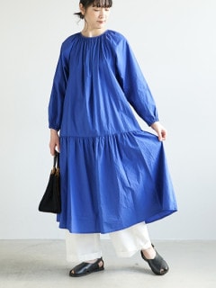 【SALE 50%OFF】[226137]ina(イナ)天日干し風ヴィンテージワッシャーCM80タイプライターネックギャザー裾切替ワンピース/無地/ロングワンピース  セール