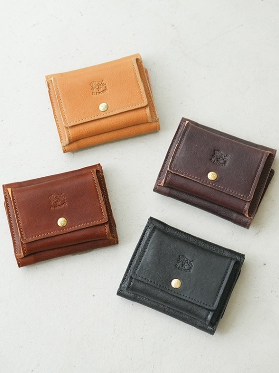 ◇【国内正規販売店】[54232307141]IL BISONTE(イルビゾンテ)  2023 SPRING SUMMER/トリフォルドウォレット/ヴィンテージ レザー