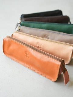 ◇【国内正規販売店】IL BISONTE(イルビゾンテ) レザージップペンケース U [411466]