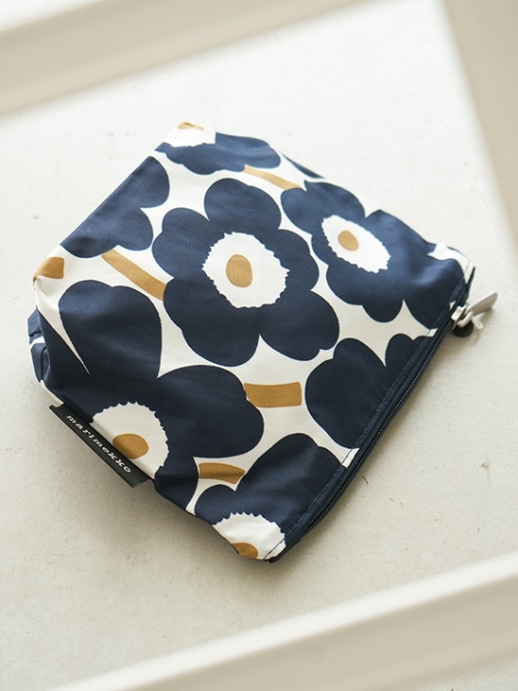 【国内正規販売店】[52239472815]marimekko(マリメッコ) 【日本限定】Kait Mini Unikot Cosmetic Bag ポーチ Unikko【メール便対応可】