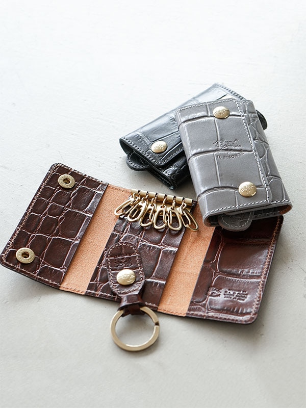 ◇【国内正規販売店】[54232305851] IL BISONTE(イルビゾンテ)キーケース クロコ エンボスドレザー