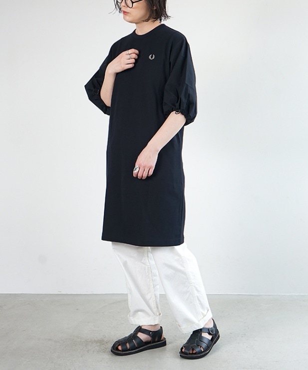 美品 フレッドペリー ネイビー ミニワンピース　パフスリーブ 美品 フレッドペリー ネイビー ミニワンピース パフスリーブ