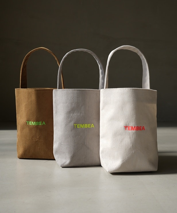 TEMBEA | TOUMEI×SMALL THINGS 透明のトートには色や柄の