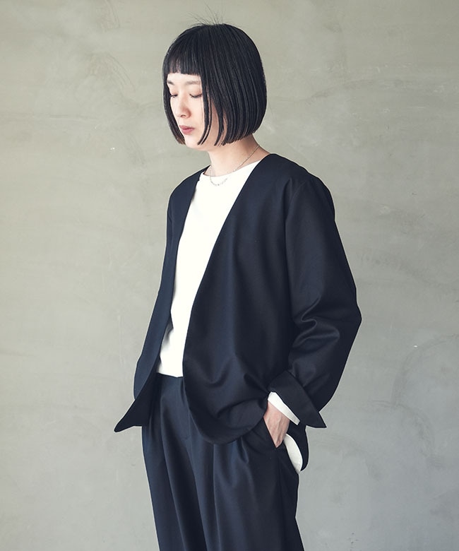 美品/クリーニング済ELLE EN NOIRジャケットハイウエストスカート