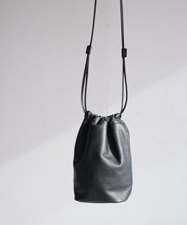 hobo(ホーボー)DRAWSTRING POUCH COW LEATHER レザー ショルダー [HB-BG4508]