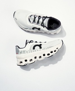 [61-98433]On(オン)Cloudmonster クラウドモンスター シューズ スニーカー 靴 レディース ランニング