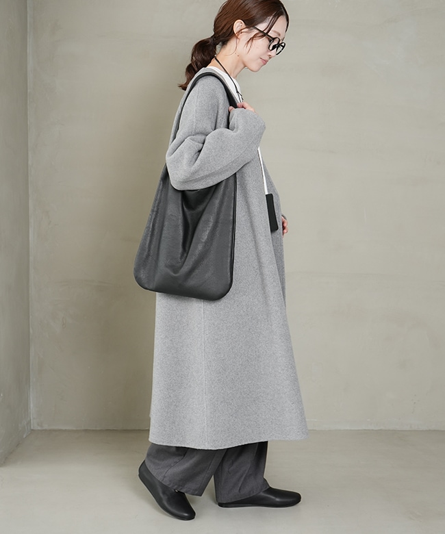 コート ポルカドットソワーユ ジュノア JUNOAH PUレザーベルトスタンドカラーコート （ブラック