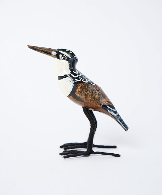 wk16113-05] AFRICANSQUARE(アフリカンスクエアー) 木製鳥 脚付き小