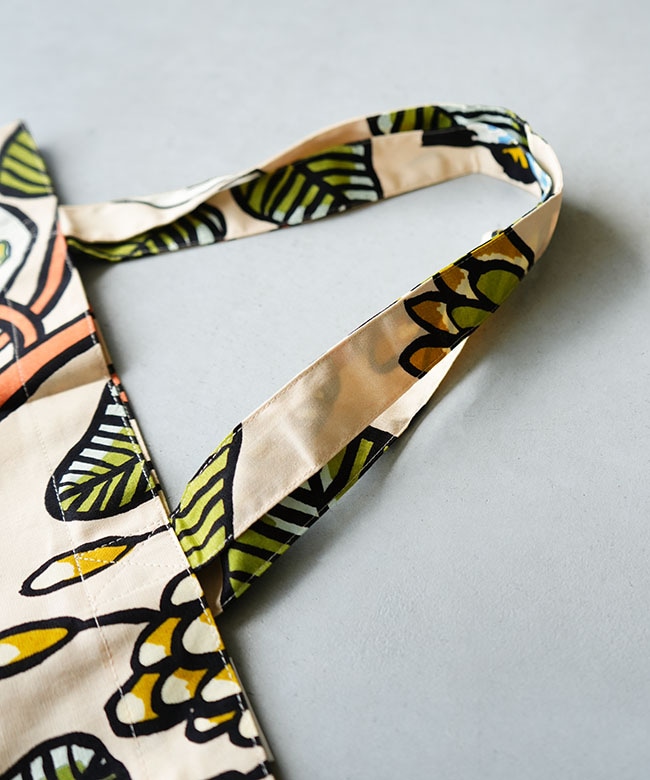 マリメッコ　新品　Tiara ティアラ　トートバッグ 43×44cm Marimekko - Tiara / トートバッグ / ファブリックバッグ / 43