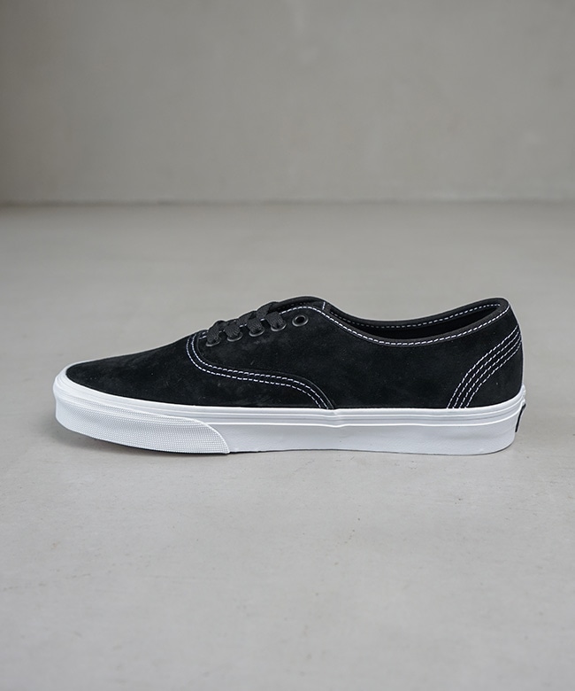VN0A2Z3ZBM8]VANS(バンズ/ヴァンズ) オーセンティック ピッグ