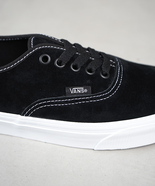 VN0A2Z3ZBM8]VANS(バンズ/ヴァンズ) オーセンティック ピッグ