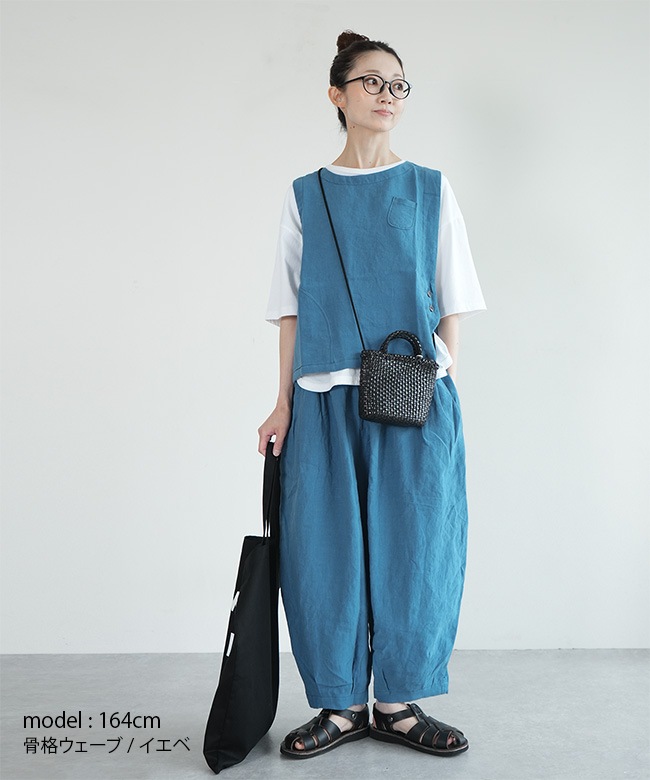 tumugu(ツムグ) リネンキャンバスアシンメトリーベスト レディース