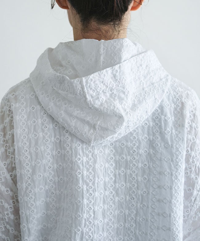 SALE 30%OFF】◇SOLAMONAT LARME(ソラモナラーム) 刺繍レースフーディ