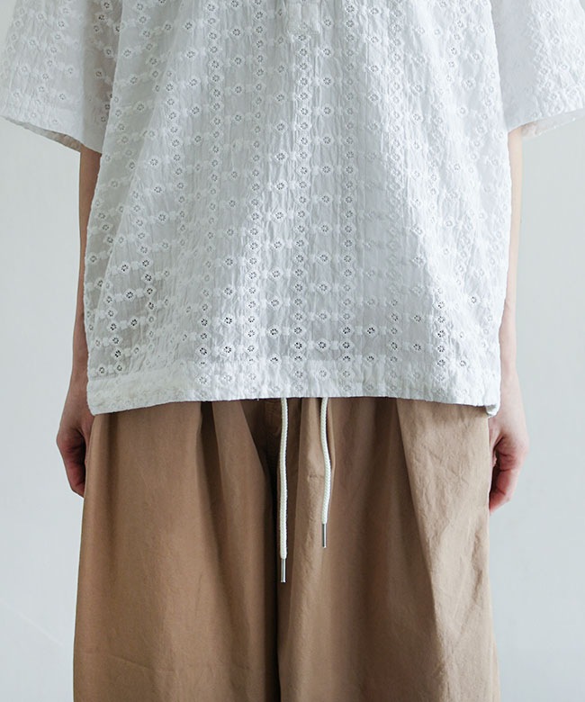 SALE 30%OFF】◇SOLAMONAT LARME(ソラモナラーム) 刺繍レースフーディ