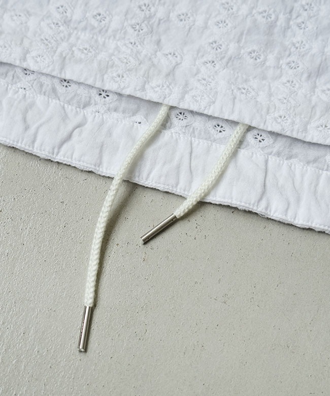 SALE 30%OFF】◇SOLAMONAT LARME(ソラモナラーム) 刺繍レースフーディ