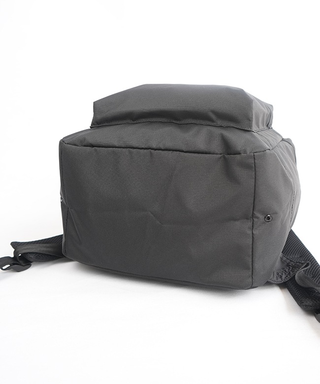 14521329]NEW ERA(ニューエラ)ライトパック 27L ブラック