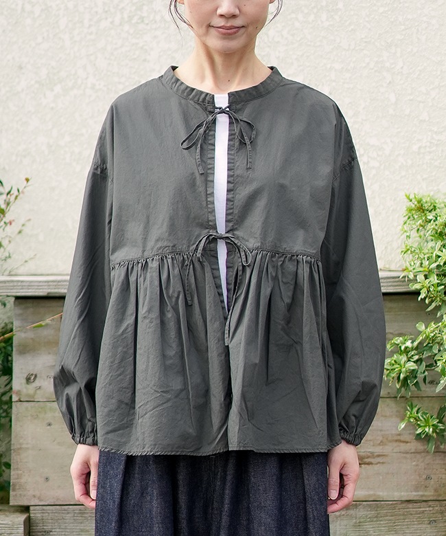 Brocante　ブロカント　襟フリル 50ブロードヴロンブラウス　日本製 36-318X]Brocante(ブロカント) CM50/ブロード ボレロシャツ