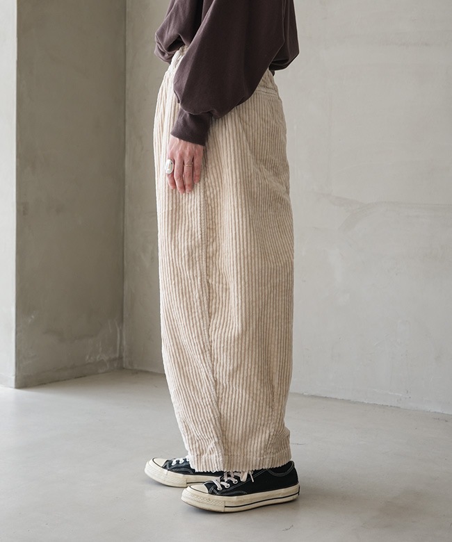 A12425]HARVESTY(ハーベスティ) BIG CORDUROY CIRCUS PANTS ビッグ