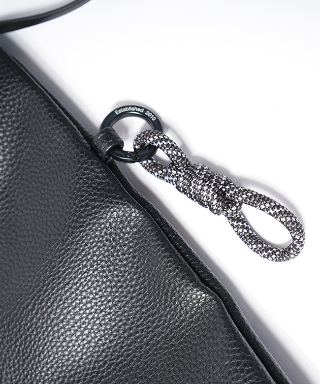 FEL32252B0005]F/CE.(エフシーイー) TECH LEATHER WRAPPING HANDLE