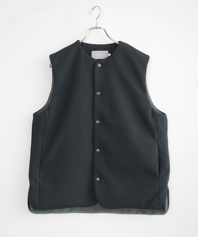 253-601111]Curly&Co.(カーリー) DOTTED LINE KNIT VEST ニットベスト